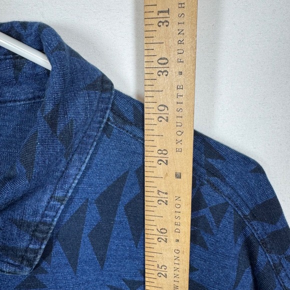 Lucky Brand Aztec Print Blue Button Up Shirt‎ Menswear Sz XL - Picture 5 of 11